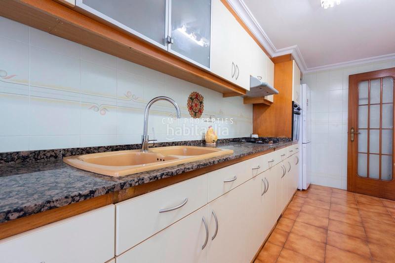 Foto f8d9f1f4-120e-4263-a03d-746aa6efed83. Alquiler piso  en alquiler, 4 habitaciones, benimaclet en Valencia