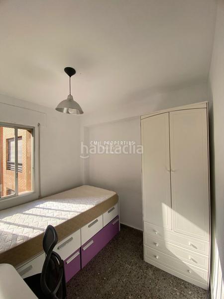 Foto 98cb61db-a7c3-471c-b833-cf975b6901e5. Alquiler piso  para estudiantes de cuatro habitaciones y dos baños. en Valencia