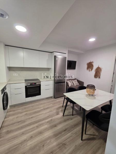 Foto 7e2b38e8-f467-468b-8387-2c8f05ecbc2b. Rent flat in Beteró Valencia