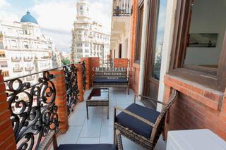 Rent Flat  Ayuntamiento. Precioso apartamento en plaza del ayuntamiento de valencia