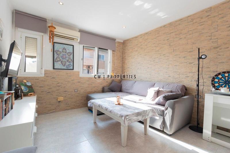 Foto 51c339a8-3daa-478f-bbff-e18e98b3935b. Piso  de dos dormitorios y un cuarto de baño la malvarosa en Valencia