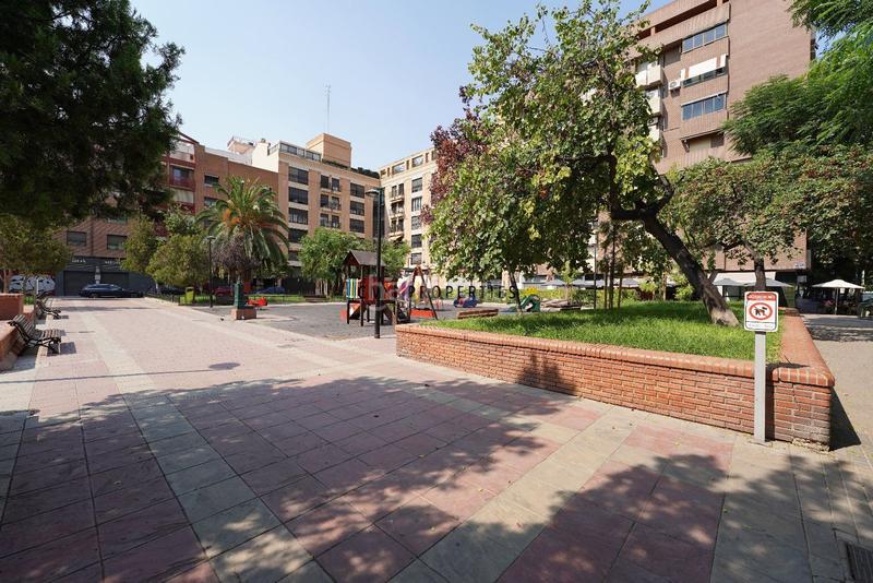 Foto 84215361-7af2-4dfb-80d1-2305f4bf459d. Alquiler piso  reformado de 4 habitaciones en pleno centro Arrancapins en Valencia