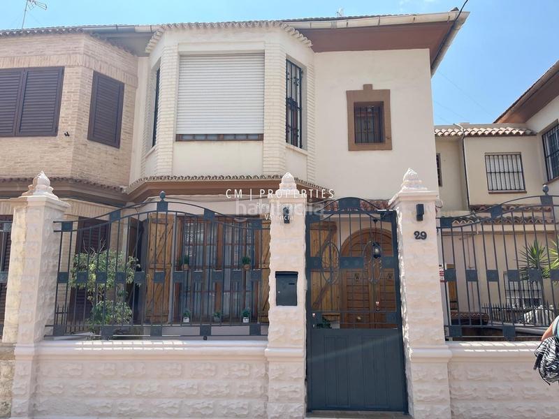 Foto 2c24fd79-b29b-4238-9965-465b3520170f. Alquiler ático adosado 5 dormitorios y 3 baños en Valencia