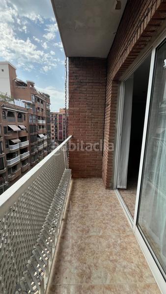Foto 2996eb2d-ab31-46dd-b244-ef240bf1f0a1. Piso barrio torrefiel en La Torre Valencia