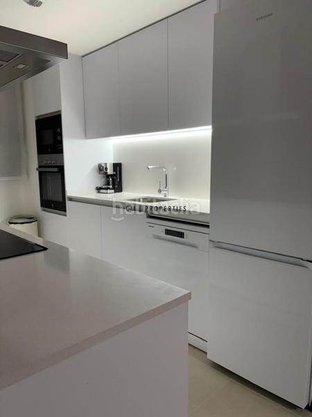 Foto 10ab8957-2856-4b0f-8c17-53efa9047fed. Location appartement avec chauffage parking piscine dans Valencia