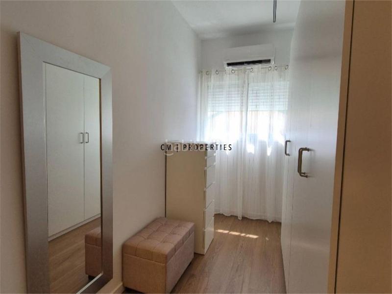 Foto ce62c63a-b77b-4bd7-9cee-849cfa36a622. Alquiler piso  de alquiler en el centro de tres habitaciones en Valencia