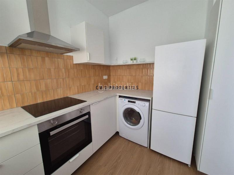 Foto f451f8fe-22d7-4d73-aa89-06062fda51df. Alquiler piso  de alquiler en el centro de tres habitaciones en Valencia