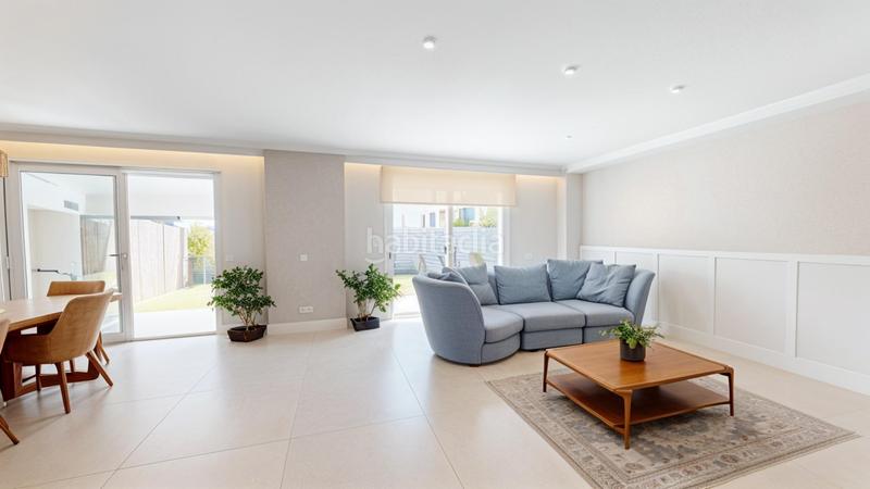 Foto d0e41513-f099-4ba8-a290-fee0652c3c01. Casa bifamiliare con riscaldamento parcheggio piscina in Boadilla del Monte