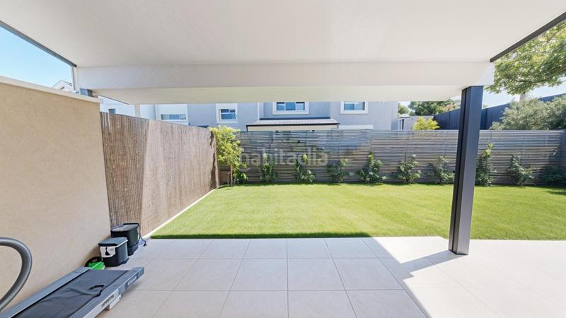 Foto d06eaf25-4550-4127-8080-4ee6aa1e6b13. Casa aparellada amb calefacció aparcament piscina a Boadilla del Monte