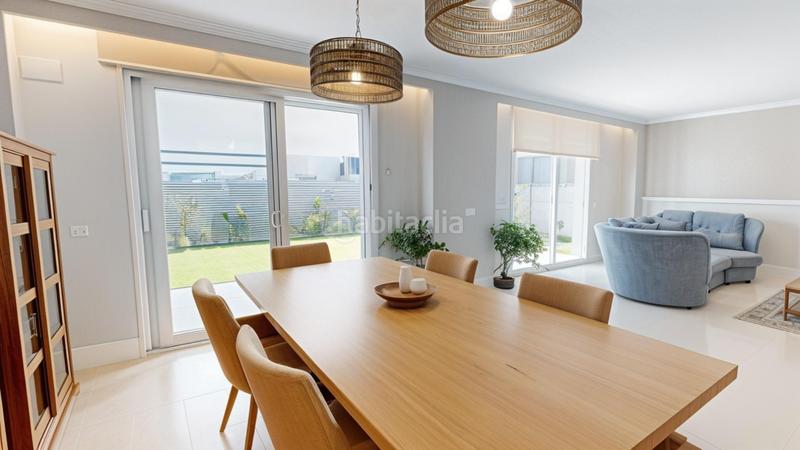 Foto 0abf7b3f-7ec7-481d-aaf1-3faa8f12baa5. Towny house with heating parking pool in El Pastel Boadilla del Monte