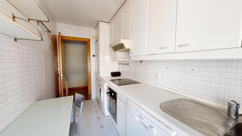 Foto 14be8048-b7a4-47b9-a3c8-a6702ead456e. Piso moderno piso en Valdeacederas, ideal para entrar a vivir en Madrid
