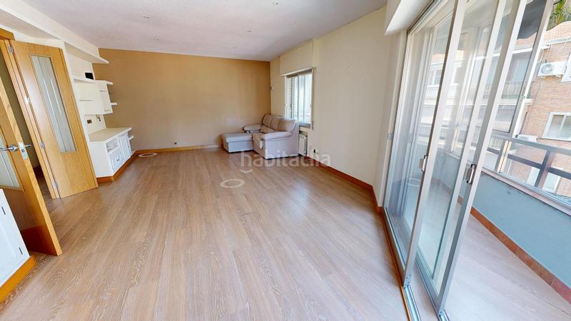 Foto 1c8cf7c6-5c61-4e7d-a617-5f30c9836d8b. Piso moderno piso en Valdeacederas, ideal para entrar a vivir en Madrid