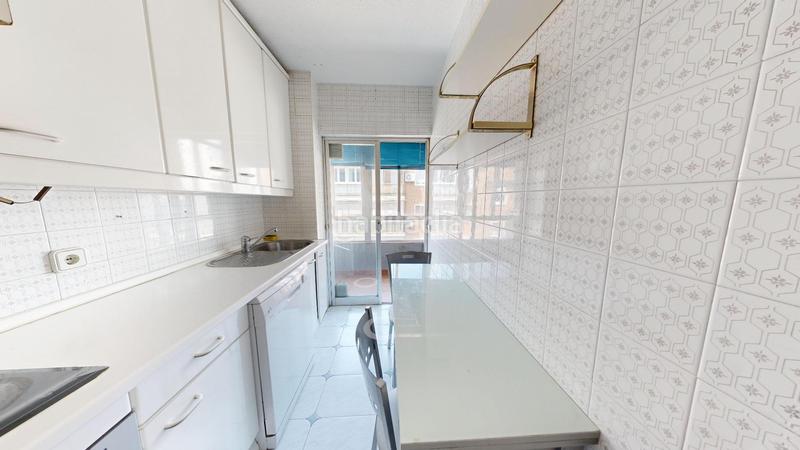 Foto 4800ed44-46d9-433c-ad8f-6d42e9161967. Piso moderno piso en Valdeacederas, ideal para entrar a vivir en Madrid