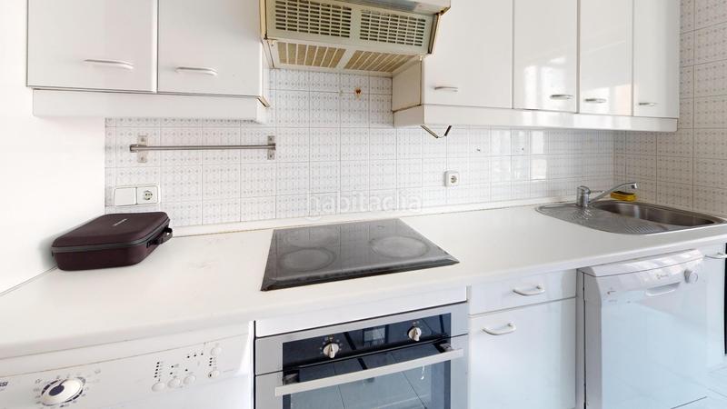 Foto 54e63ae7-e9db-4f34-b0cb-ef18fafe00c0. Piso moderno piso en Valdeacederas, ideal para entrar a vivir en Madrid