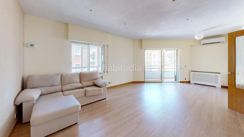 Foto 57e45091-2873-4b01-8239-bb4b8c82eaed. Piso moderno piso en Valdeacederas, ideal para entrar a vivir en Madrid