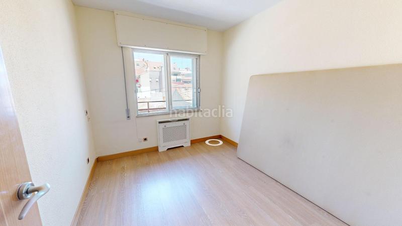 Foto 5f929dfe-5612-4735-8b73-dc301739dfb0. Piso moderno piso en Valdeacederas, ideal para entrar a vivir en Madrid