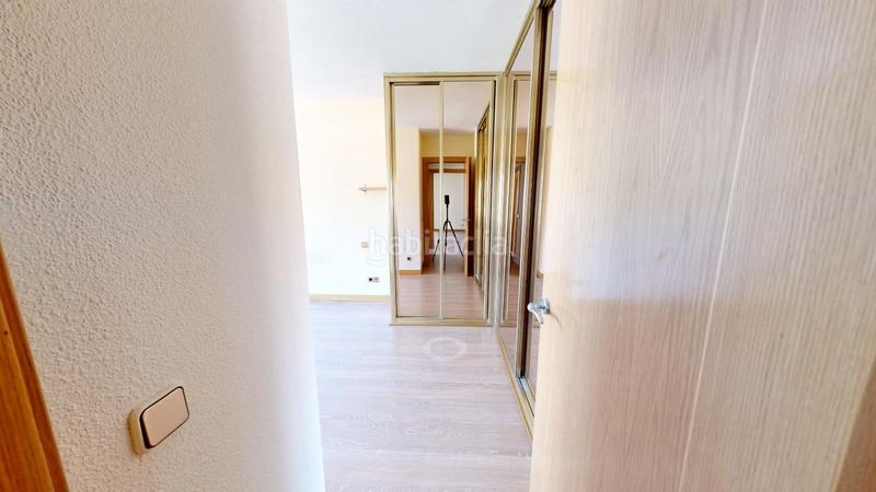 Foto bf864144-6c5f-4a8f-9851-a980f96505af. Piso moderno piso en Valdeacederas, ideal para entrar a vivir en Madrid