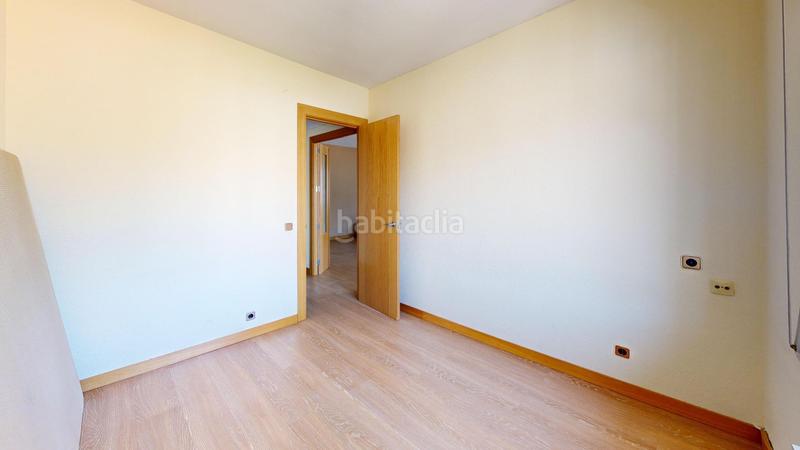 Foto e58b898a-3431-4c4f-9e11-b6fc65afa10a. Piso moderno piso en Valdeacederas, ideal para entrar a vivir en Madrid