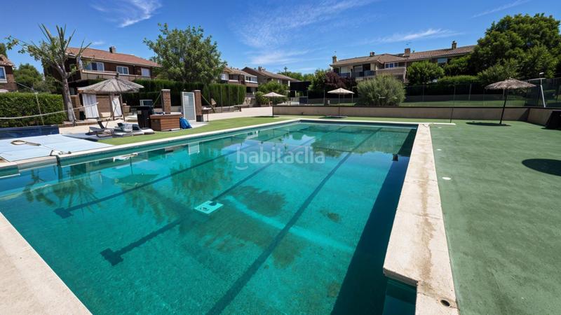 Foto daafe0ac-2267-4b0d-bdda-b9e0806122cf. Maison jumelée avec chauffage parking piscine dans Urbanizaciones Rivas - Vaciamadrid