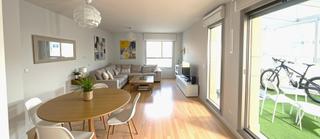 Miete Dachwohnung  Calle de josé granero. Exclusivo ático con 75 m de terraza en valdebebas y 2 plazas de