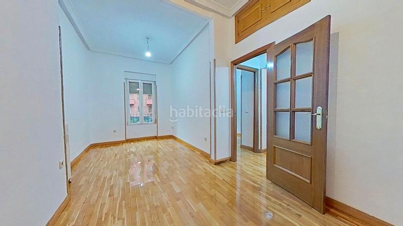 Foto a6c3176c-f01f-4777-bcb5-8d93d9e13c03. Miete etagenwohnung mit heizung in Goya Madrid