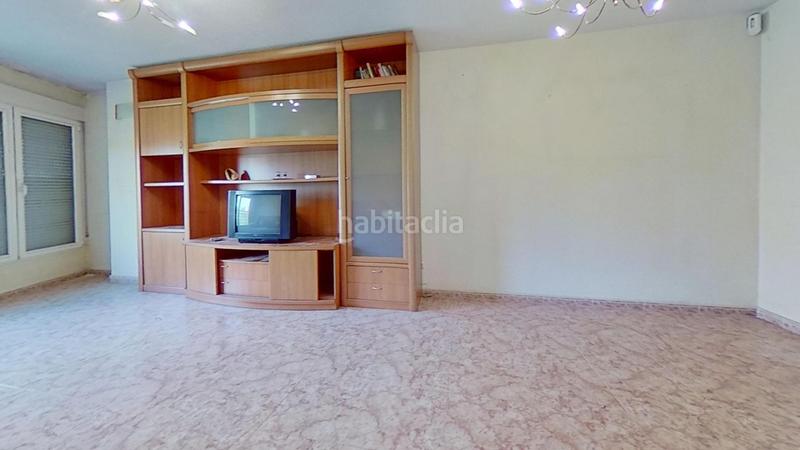 Foto caac8892-f975-4255-96c4-e38282ada8b3. Pis amb calefacció a Portazgo Madrid