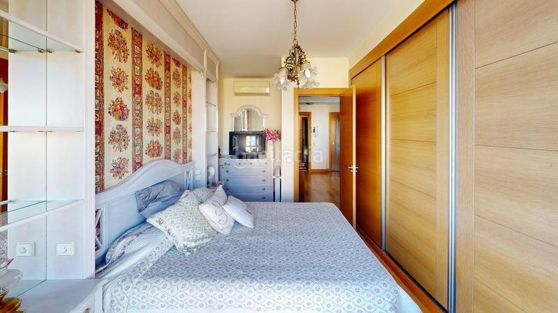 Foto e15d260c-d225-4253-bfca-657258d0661d. Rent penthouse with heating parking pool in Valdezarza Madrid