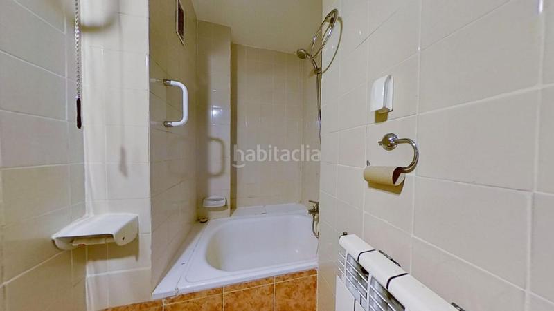 Foto e0c796ec-cf9c-490e-ab14-0256a9c60398. Location appartement avec parking dans La Paz Madrid