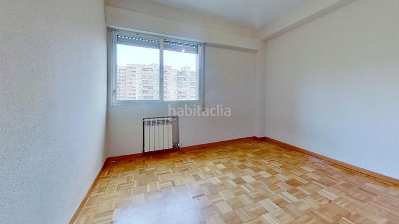 Foto 9d5fe270-1c74-40e2-9568-da29e7962157. Miete etagenwohnung mit parking in La Paz Madrid