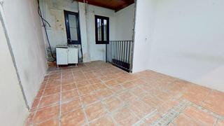 Lloguer Local Comercial  Calle de blasco de garay. Se alquila local en zona arapiles de dos plantas!!!!