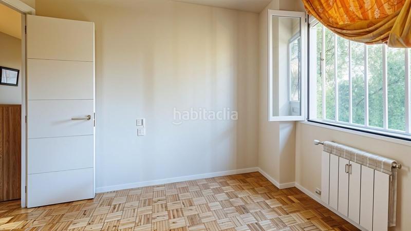Foto 9616bb56-6e6f-4c65-b834-0d7b630d586d. Etagenwohnung mit heizung parking in Costillares Madrid
