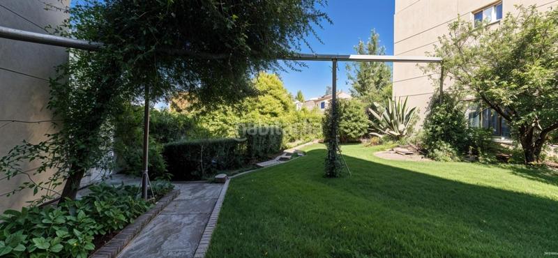 Foto cd759fb7-f91c-4ad4-bc5e-6f6a5419b974. Piso en Costillares Madrid