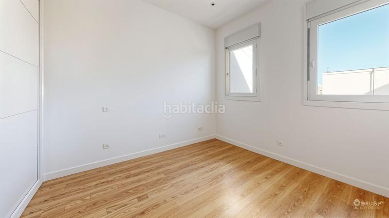 Foto ad50889d-bbe2-4b00-a576-b3e410851ba5. Dachwohnung mit heizung in Moscardó Madrid