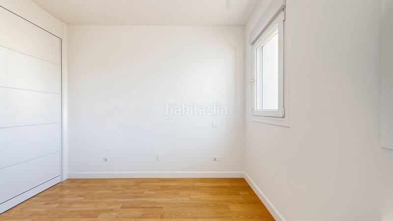 Foto f980b2d6-9086-46fa-9377-7e4b0e40135e. Dachwohnung mit heizung in Moscardó Madrid