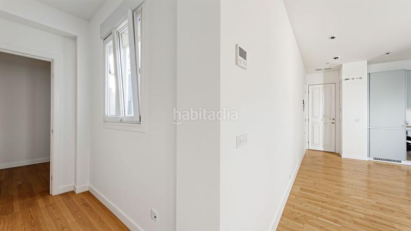 Foto fad2b480-4223-4455-9f4c-19e75b84db47. Dachwohnung mit heizung in Moscardó Madrid