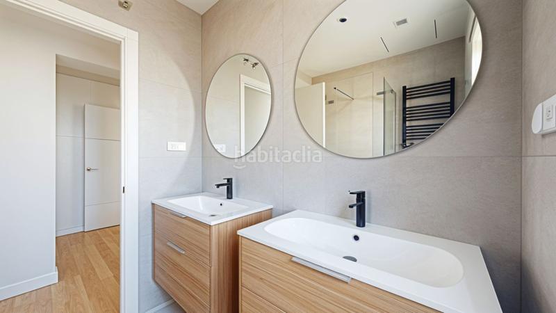 Foto 3244e6d0-47fa-4b2f-9e8b-853321841b38. Penthouse with heating in Moscardó Madrid