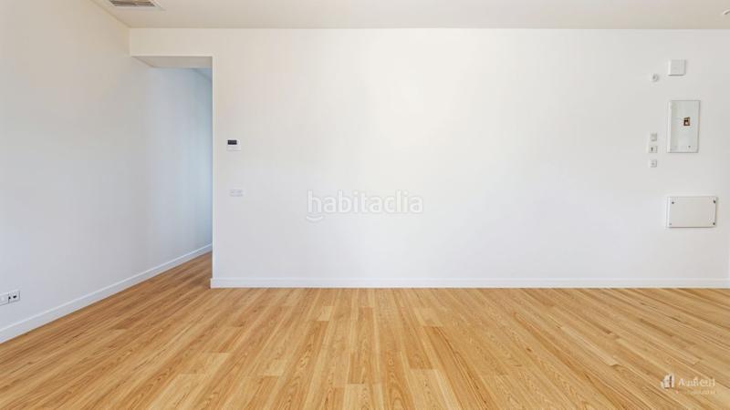 Foto 589b4dc4-4195-4ded-8758-49bfa9d84a9b. Penthouse with heating in Moscardó Madrid