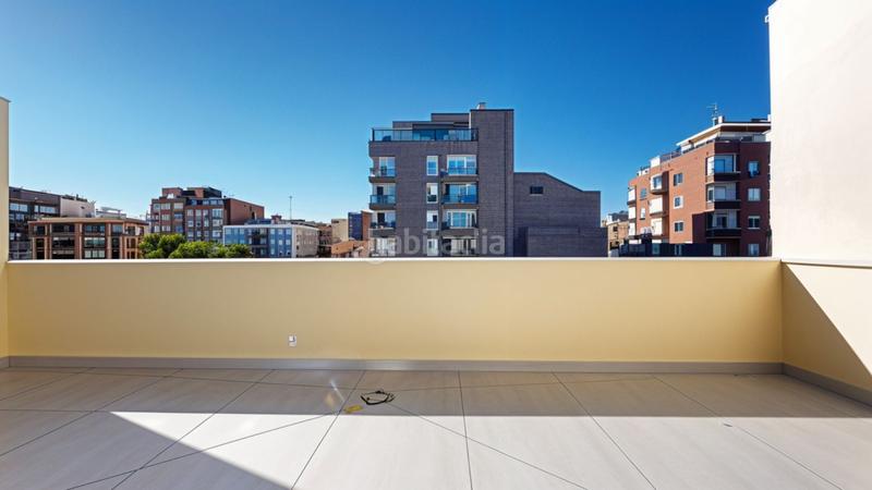 Foto 793750c3-10d4-4df4-9d21-0b71d40cbaf4. Penthouse with heating in Moscardó Madrid