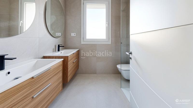 Foto b6e90002-dbc9-40c9-8125-84946dfcb59a. Penthouse with heating in Moscardó Madrid
