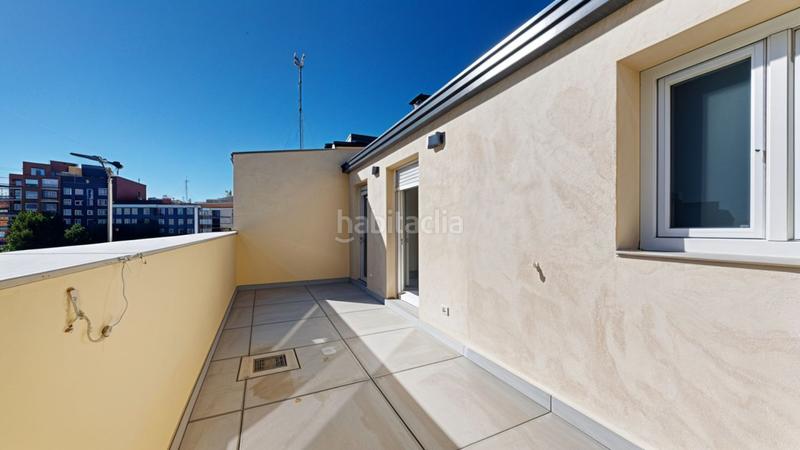 Foto ff3065f8-170a-43dd-8204-99eb5e131066. Dachwohnung mit heizung in Moscardó Madrid