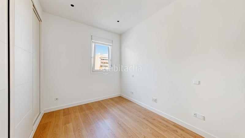 Foto 215bbeb8-5f00-46bf-bf5e-96bac228f718. Penthouse with heating in Moscardó Madrid