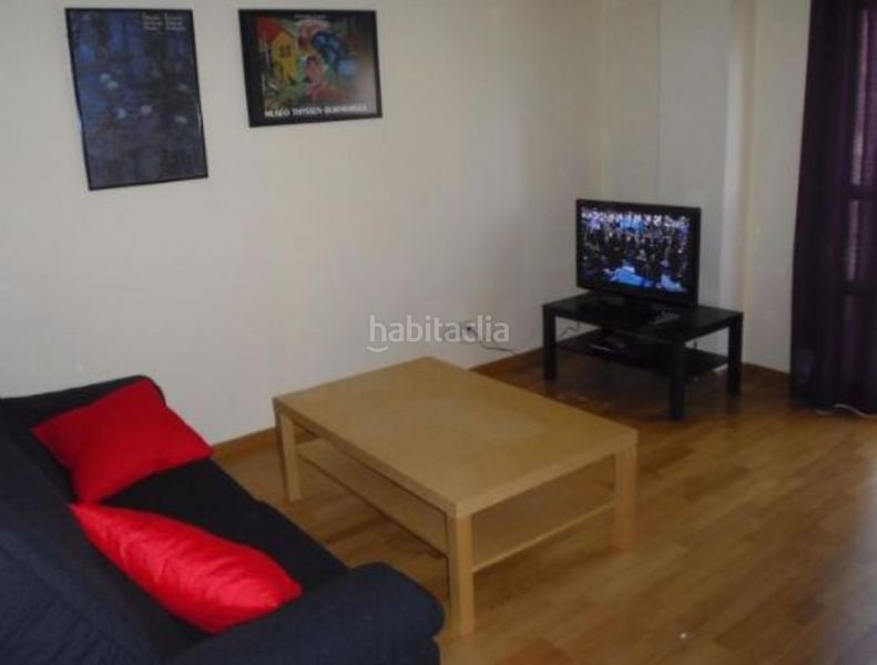 Foto 0badd7f2-e81a-486b-b24f-174676a8ec15. Pis amb aparcament a Delicias Madrid