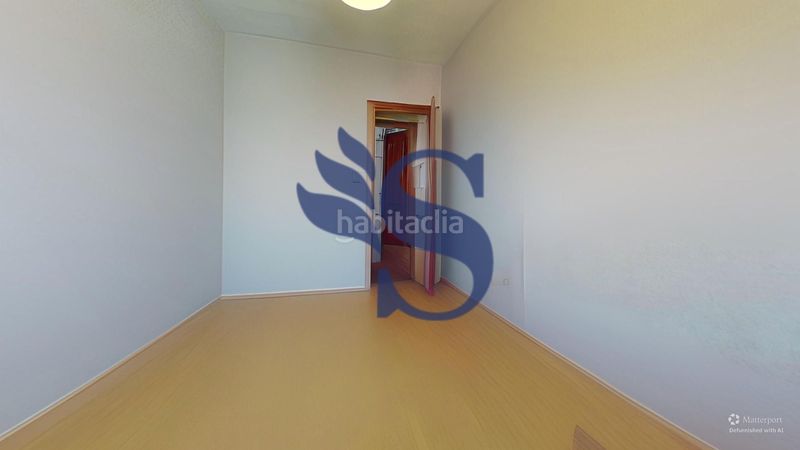 Foto df182ef5-f1b2-4a8c-a0d3-5055d8eebd00. Pis a Coslada pueblo Coslada