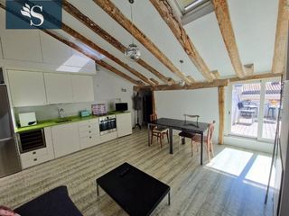 Miete Etagenwohnung in Justicia-Chueca. Elegante apartamento con terraza en el corazón de madrid, junto
