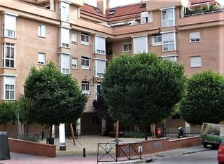 Etagenwohnung in Luis Misson, Madrid