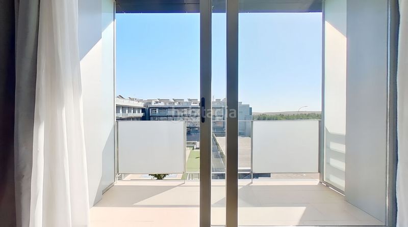 Foto 3d2dd8b2-bc80-4afe-928f-44a05d05ff4a. Dachwohnung mit heizung parking pool in Ensanche de Vallecas-La Gavia Madrid