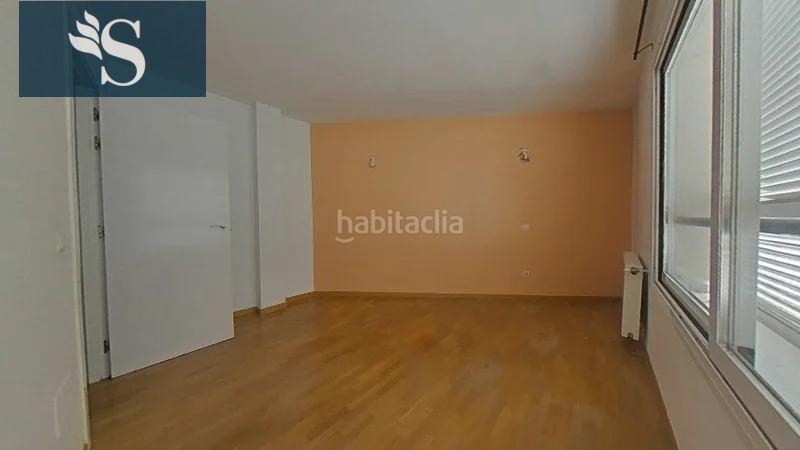 Foto 5c08fa7d-8eec-49d6-a425-d77be0bdad27. Casa adossada amb calefacció aparcament piscina a Aranjuez
