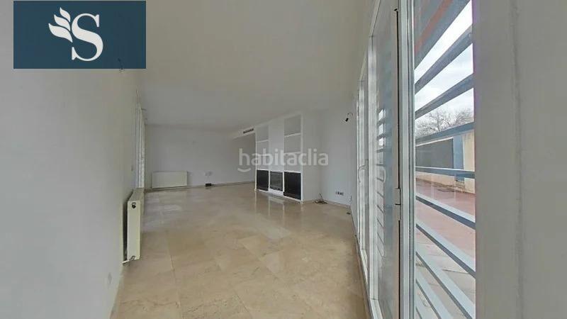 Foto e131c104-7833-433e-a4e1-a5b7b25c0c87. Casa adossada amb calefacció aparcament piscina a Aranjuez