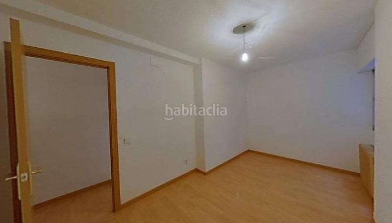 Foto cd1f15f0-b2e7-430f-931b-0defe88fc798. Pis a San Isidro Getafe