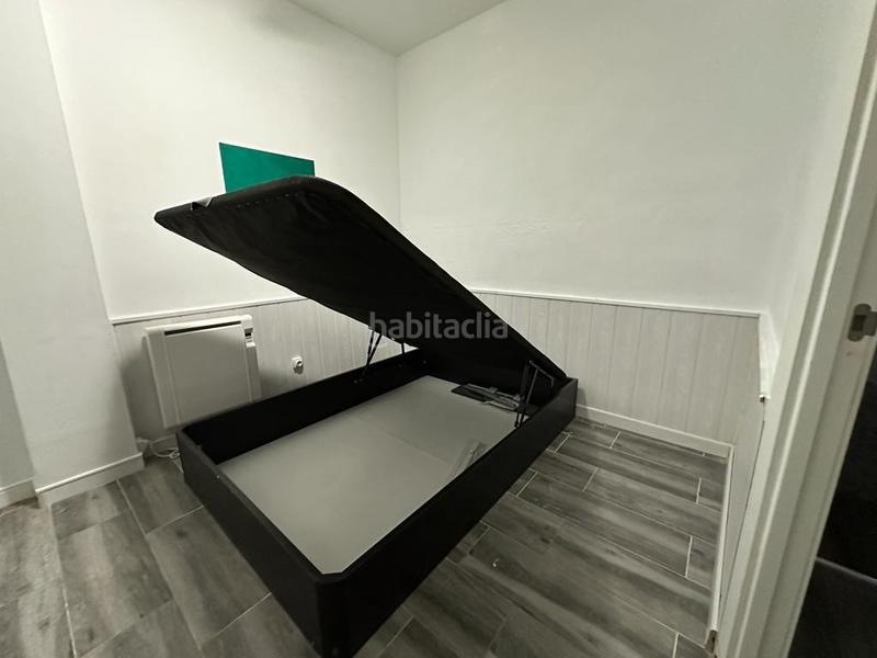 Foto 930e8afe-2883-4970-876d-07e1f643247e. Alquiler planta baja servicheck alquila coqueto piso en zona de usera!!! en Madrid